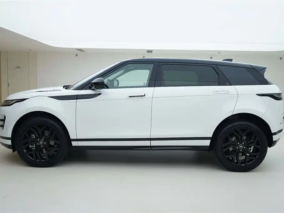 Land Rover Evoque 2023 — фото 3