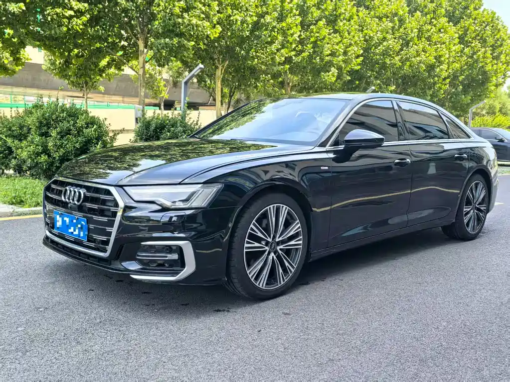 Audi A6L 2023 — фото 1