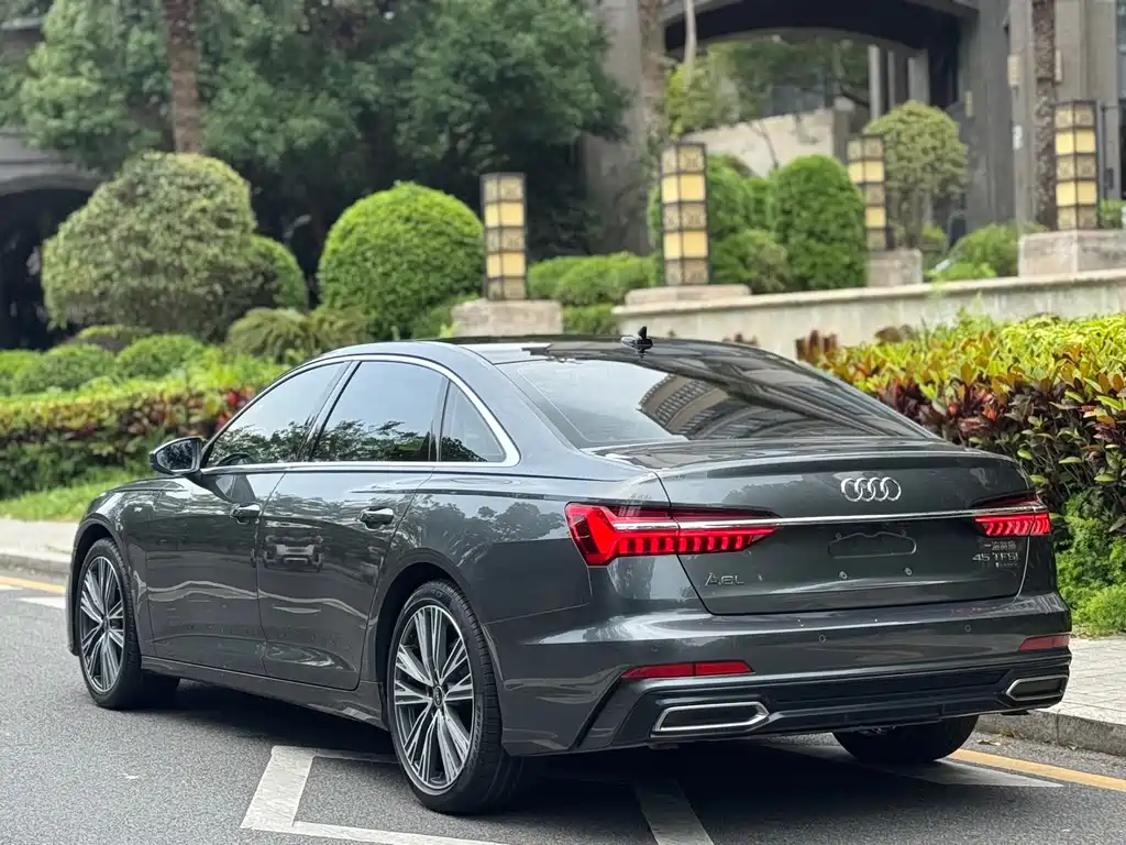 Audi A6L 2022 — фото 4