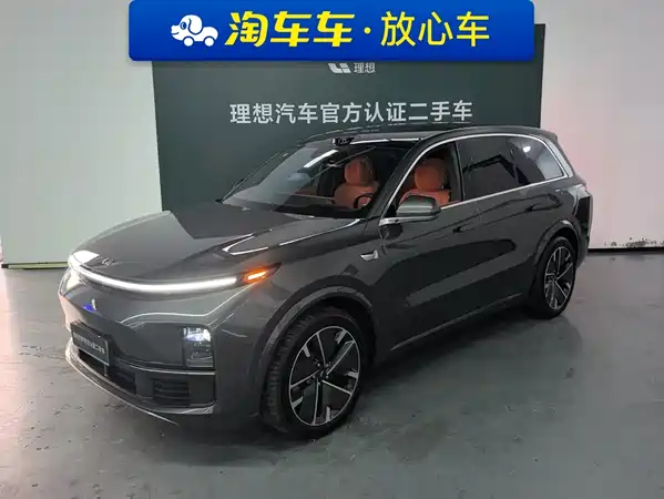 Li Auto L8 2025