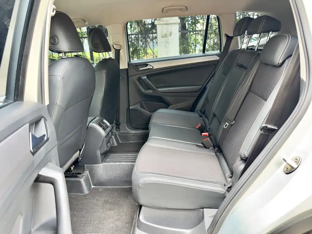 Volkswagen Tiguan L 2017 — фото 13