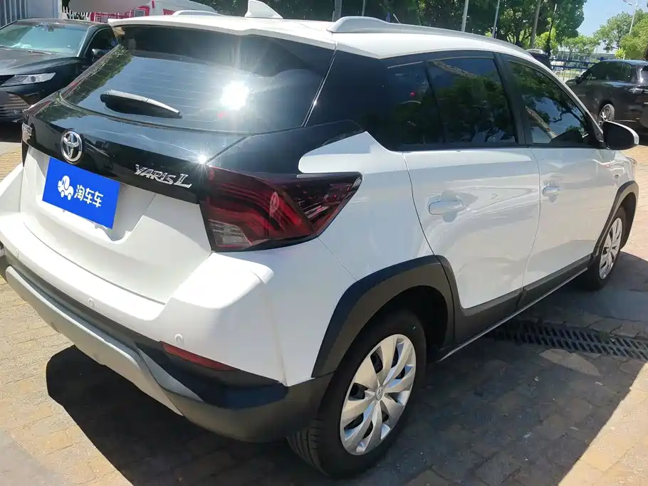 Toyota Yaris L 2020