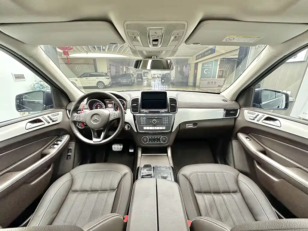 Mercedes-Benz GLS 2016 — фото 9