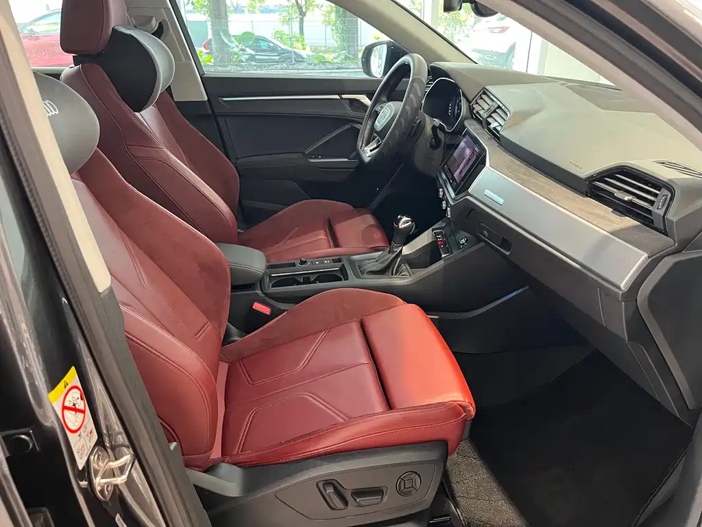 Audi Q3 Sportback 2021 — фото 18