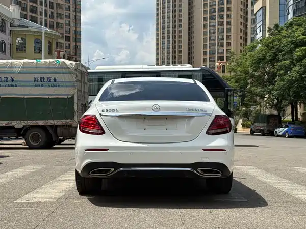 Mercedes-Benz E-Class 2016