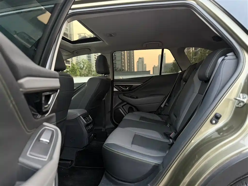 Subaru Outback 2022 — фото 13
