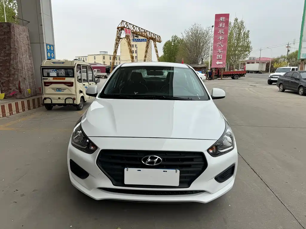 Hyundai Verna 2020 — фото 2