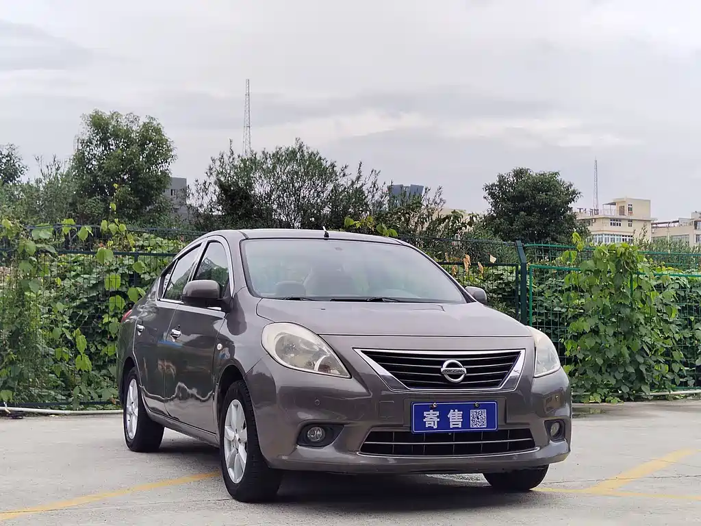Nissan Sunny 2012 — фото 3