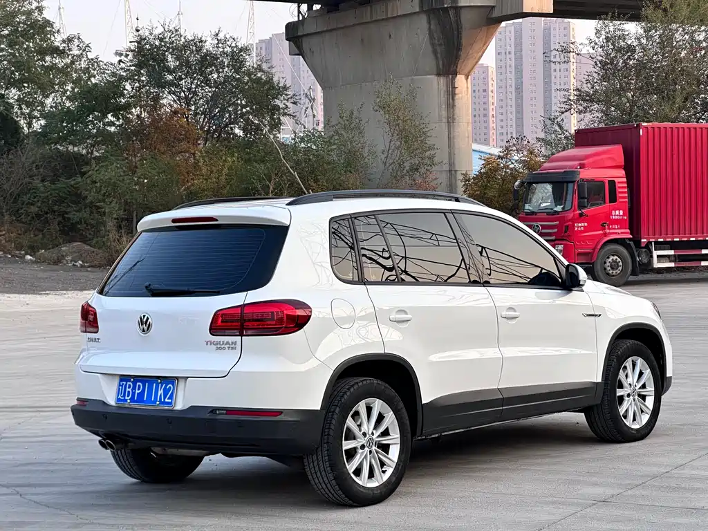 Volkswagen Tiguan 2016 — фото 5