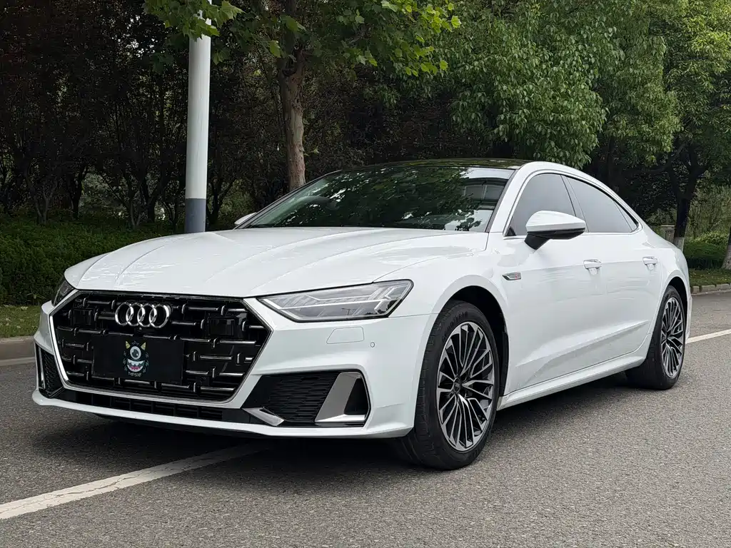 Audi A7L 2024 — фото 1