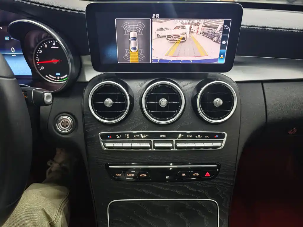 Mercedes-Benz C-Class 2019 — фото 15