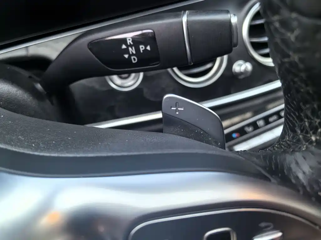 Mercedes-Benz E-Class 2019 — фото 13