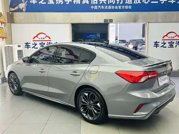 Ford Focus 2022