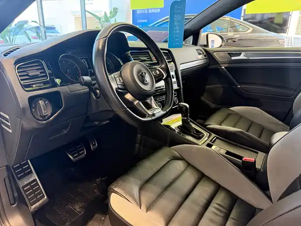 Volkswagen Golf 2016