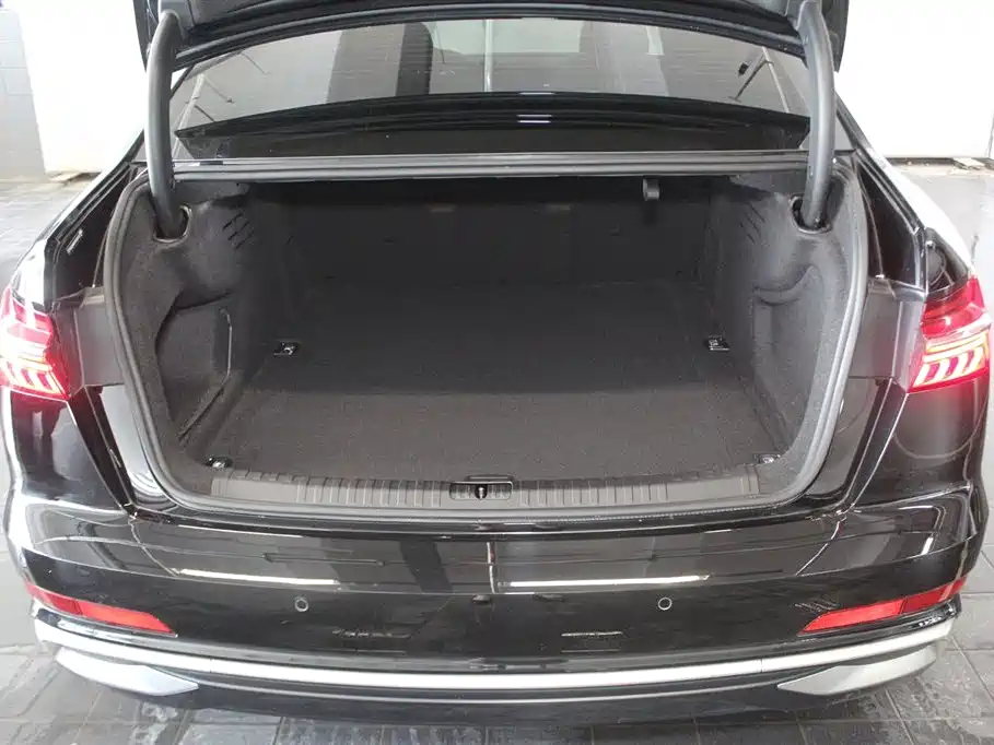 Audi A6L 2023 — фото 7