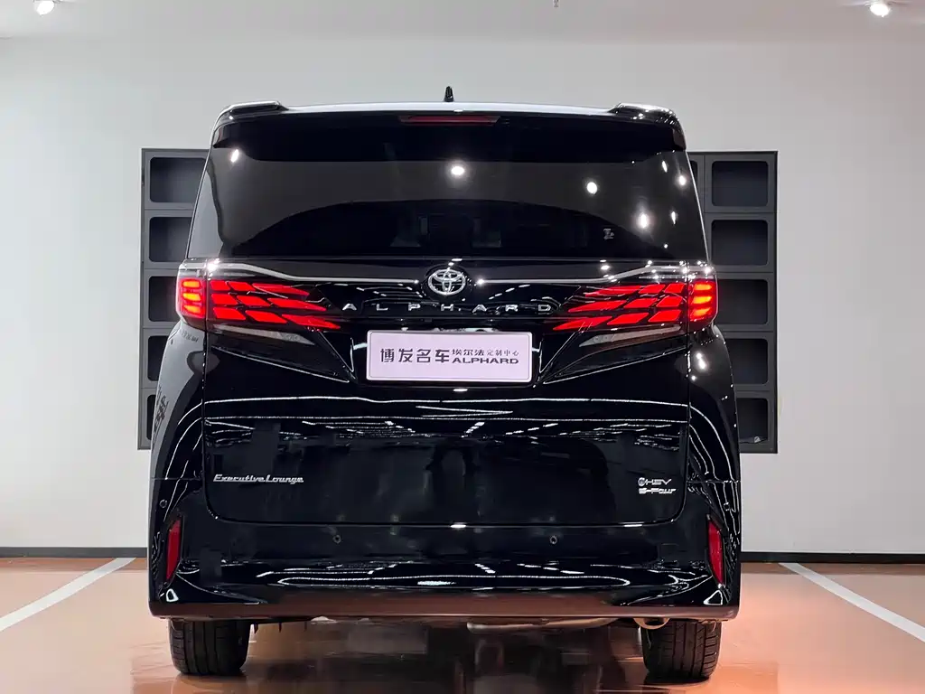 Toyota Alphard 2025 — фото 6