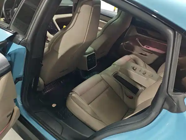 Porsche Taycan 2021