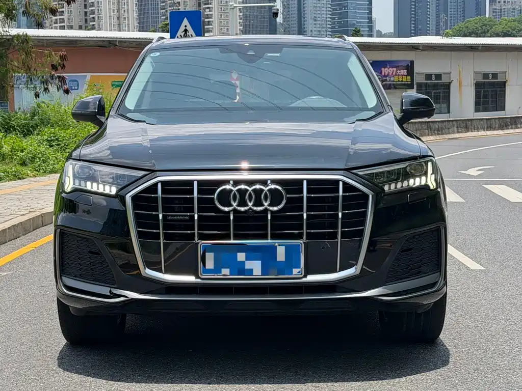 Audi Q7 2024 — фото 2
