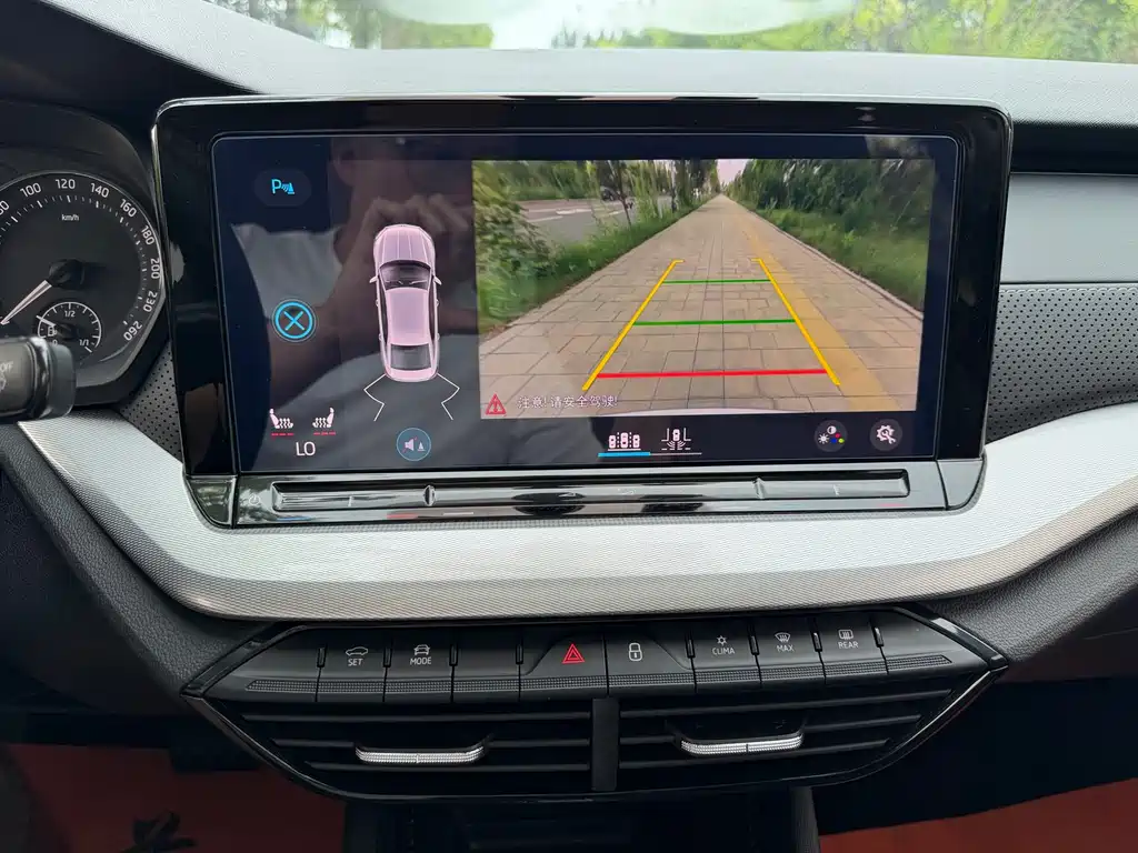 Skoda Octavia 2023