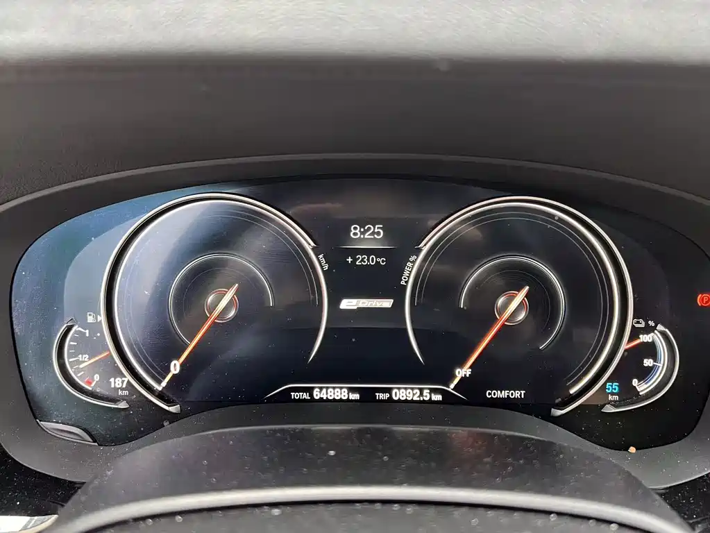 BMW 5 Series New Energy 2018 — фото 16