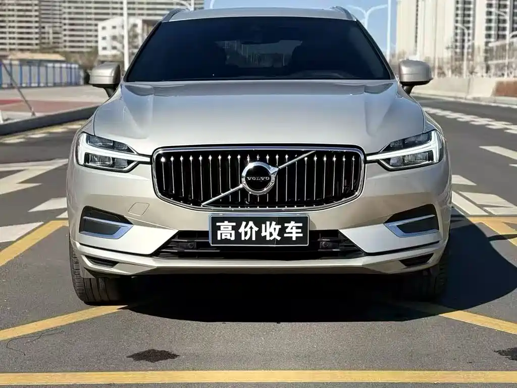 Volvo XC60 2020 — фото 2
