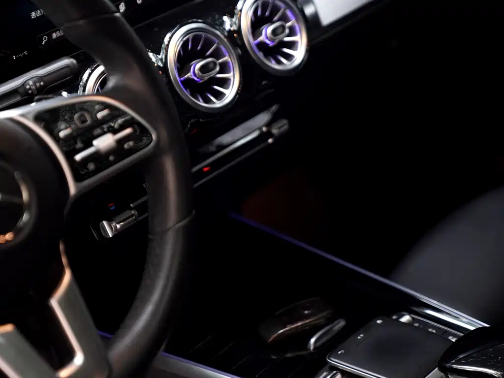 Mercedes-Benz GLB 2021 — фото 13