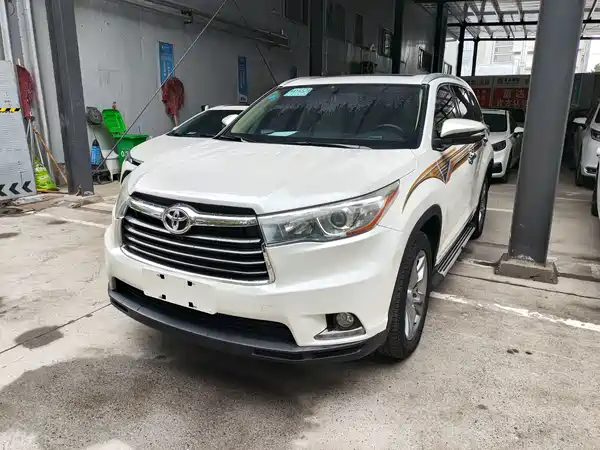 Toyota Highlander 2016