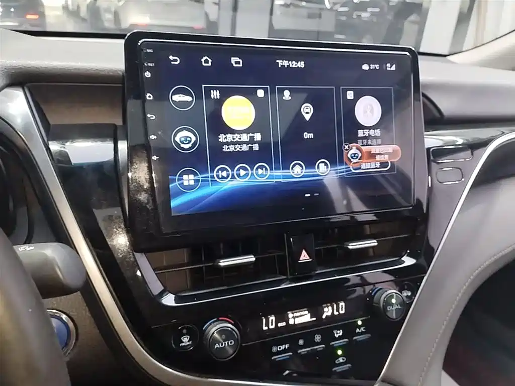 Toyota Camry 2022 — фото 13