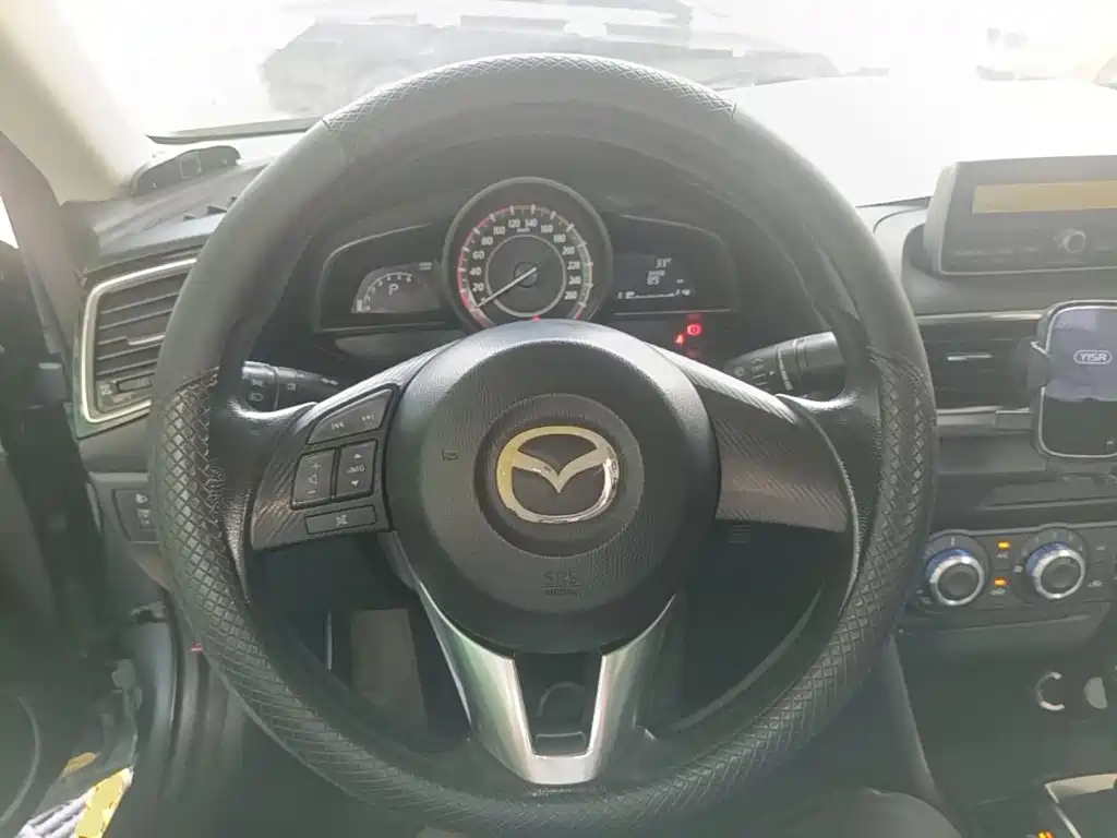 Mazda 3 Angkesela 2016 — фото 11