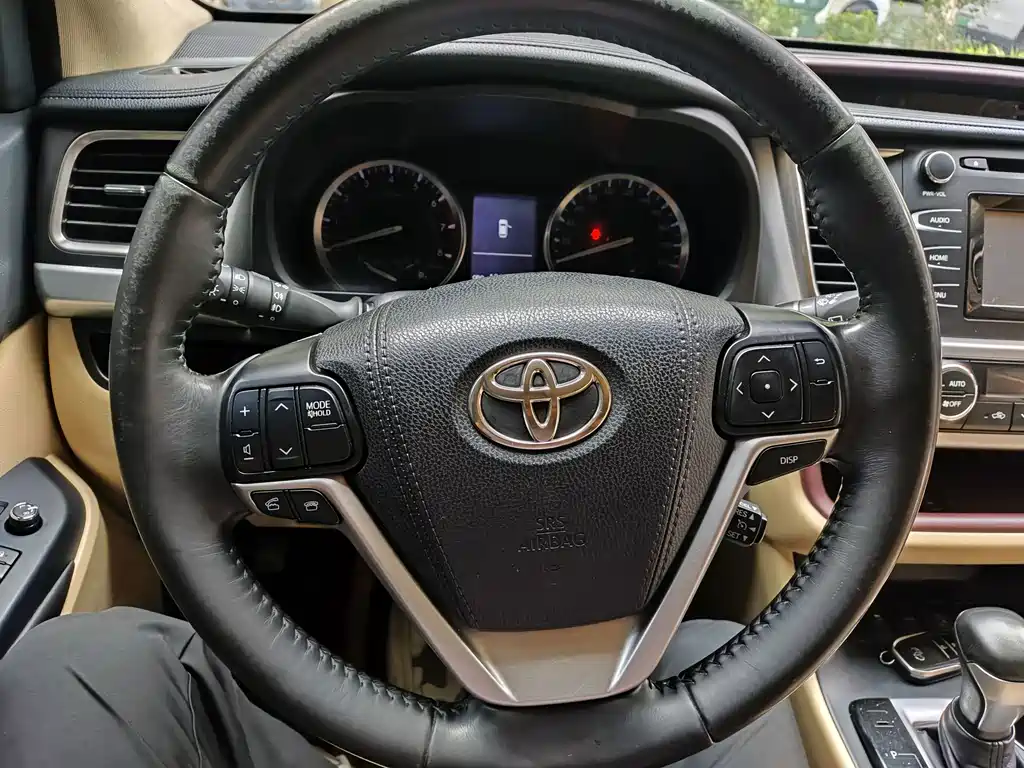 Toyota Highlander 2016 — фото 12