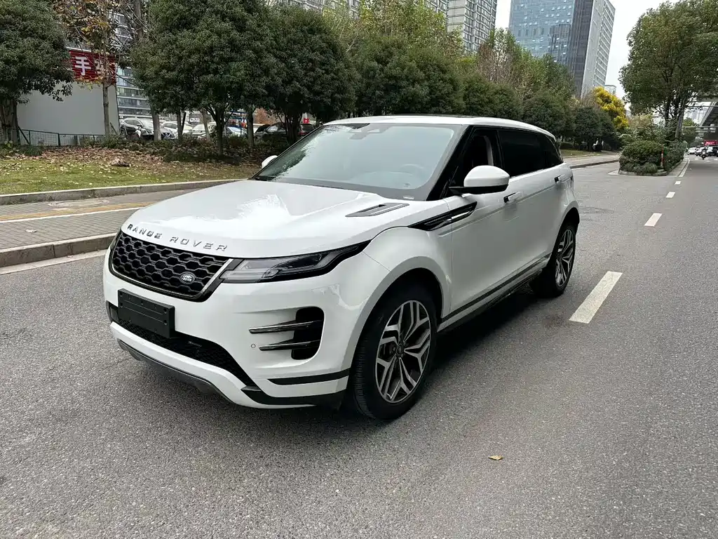 Land Rover Evoque 2023 — фото 1
