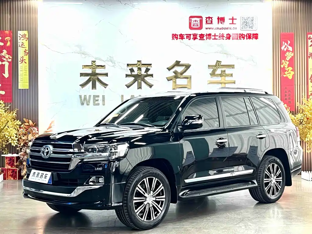 Toyota Land Cruiser 2019 — фото 1