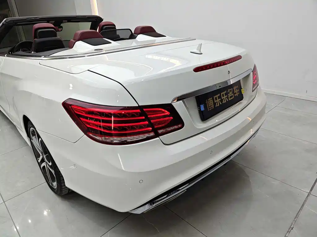 Mercedes-Benz E-Class 2016 — фото 21