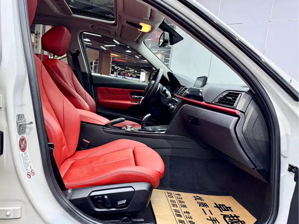 BMW 3 Series 2012 — фото 24
