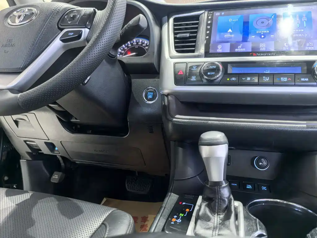 Toyota Highlander 2017 — фото 18