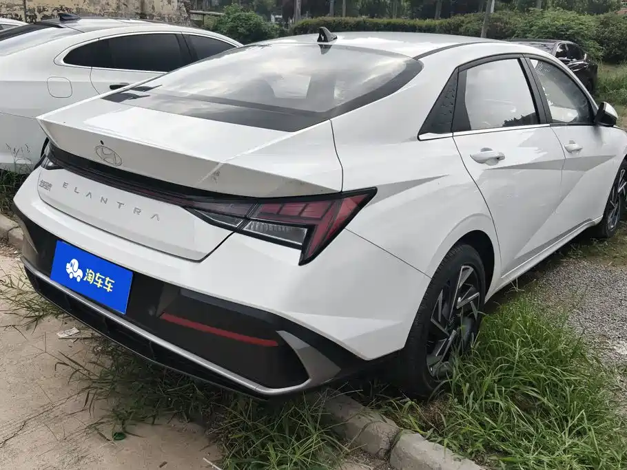 Hyundai Elantra 2026