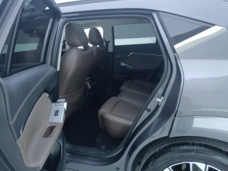 GAC Motor Trumpchi GS4 2024 — фото 11
