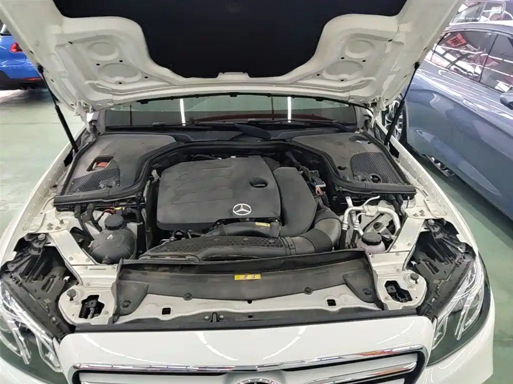 Mercedes-Benz E-Class 2020 — фото 20