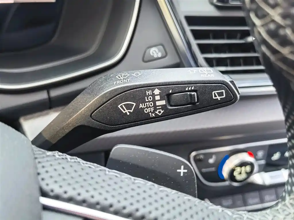 Audi Q5L Sportback 2022 — фото 24