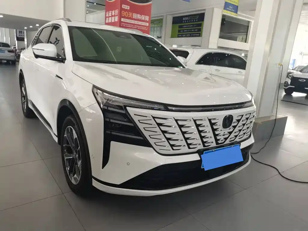 Changan CS75PLUS 2024 — фото 3