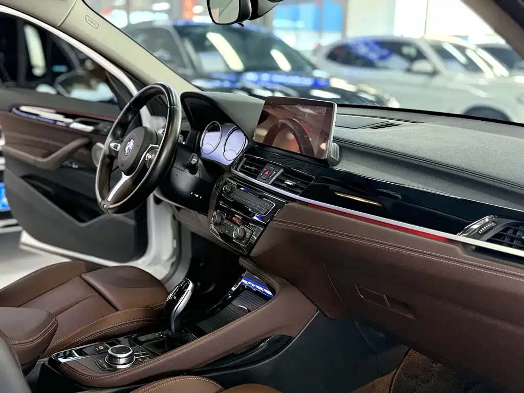 BMW X2 2022 — фото 10