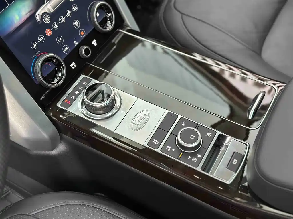 Land Rover Range Rover 2021 — фото 11