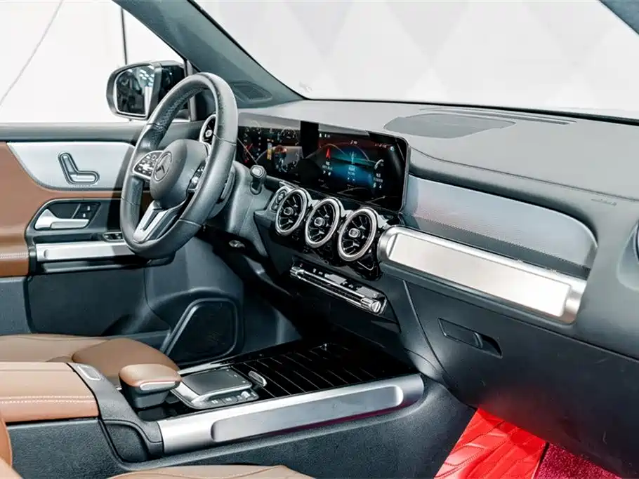 Mercedes-Benz GLB 2023 — фото 17