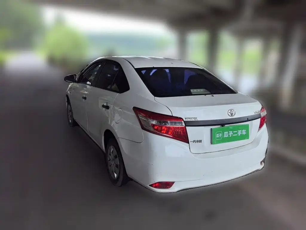 Toyota Vios 2014 — фото 4