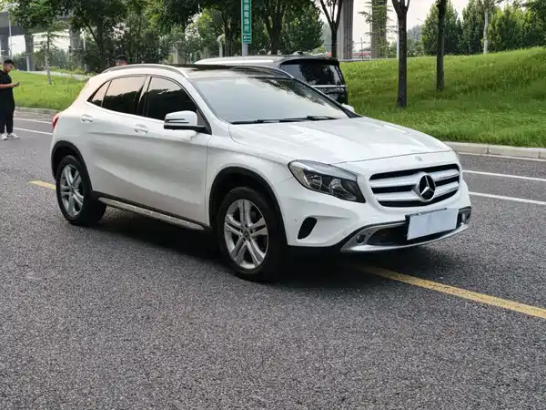 Mercedes-Benz GLA 2017