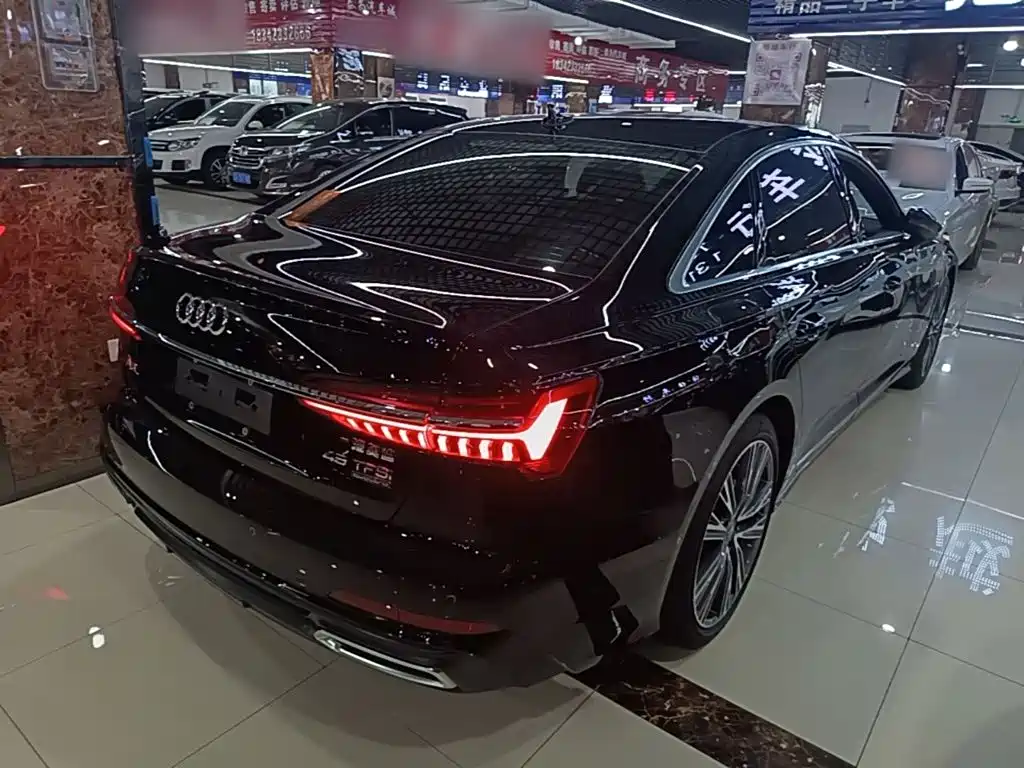 Audi A6L 2020