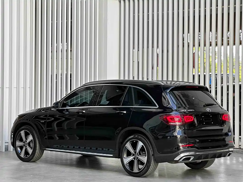 Mercedes-Benz GLC 2022 — фото 6