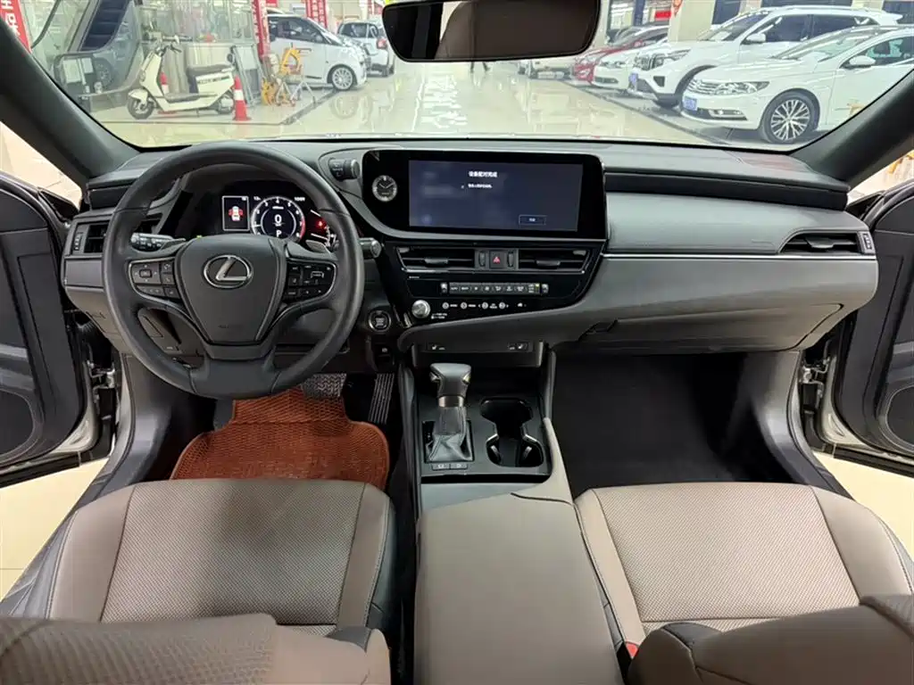 Lexus ES 2023 — фото 18