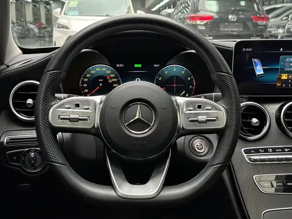 Mercedes-Benz C-Class 2021