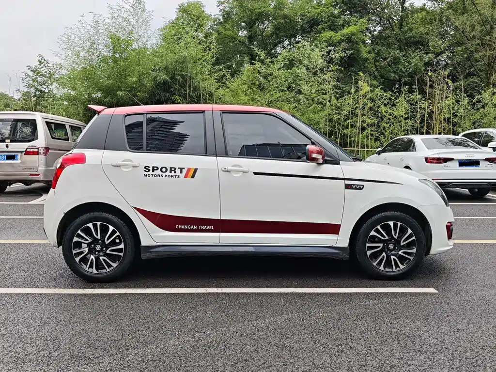Suzuki Swift 2018 — фото 24